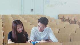 《藏星》 2020數(shù)字媒體畢業(yè)設(shè)計(jì)中的數(shù)字動(dòng)畫(huà)軟件設(shè)計(jì)制作探索